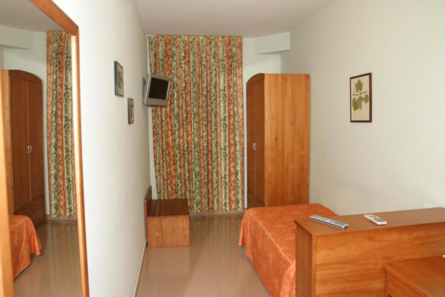 Sant Sadurní dʼAnoia Hotel Fonda Neus מראה חיצוני תמונה