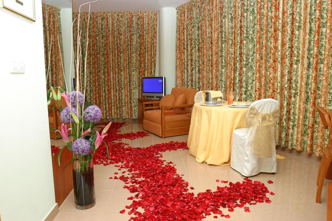 Sant Sadurní dʼAnoia Hotel Fonda Neus מראה חיצוני תמונה