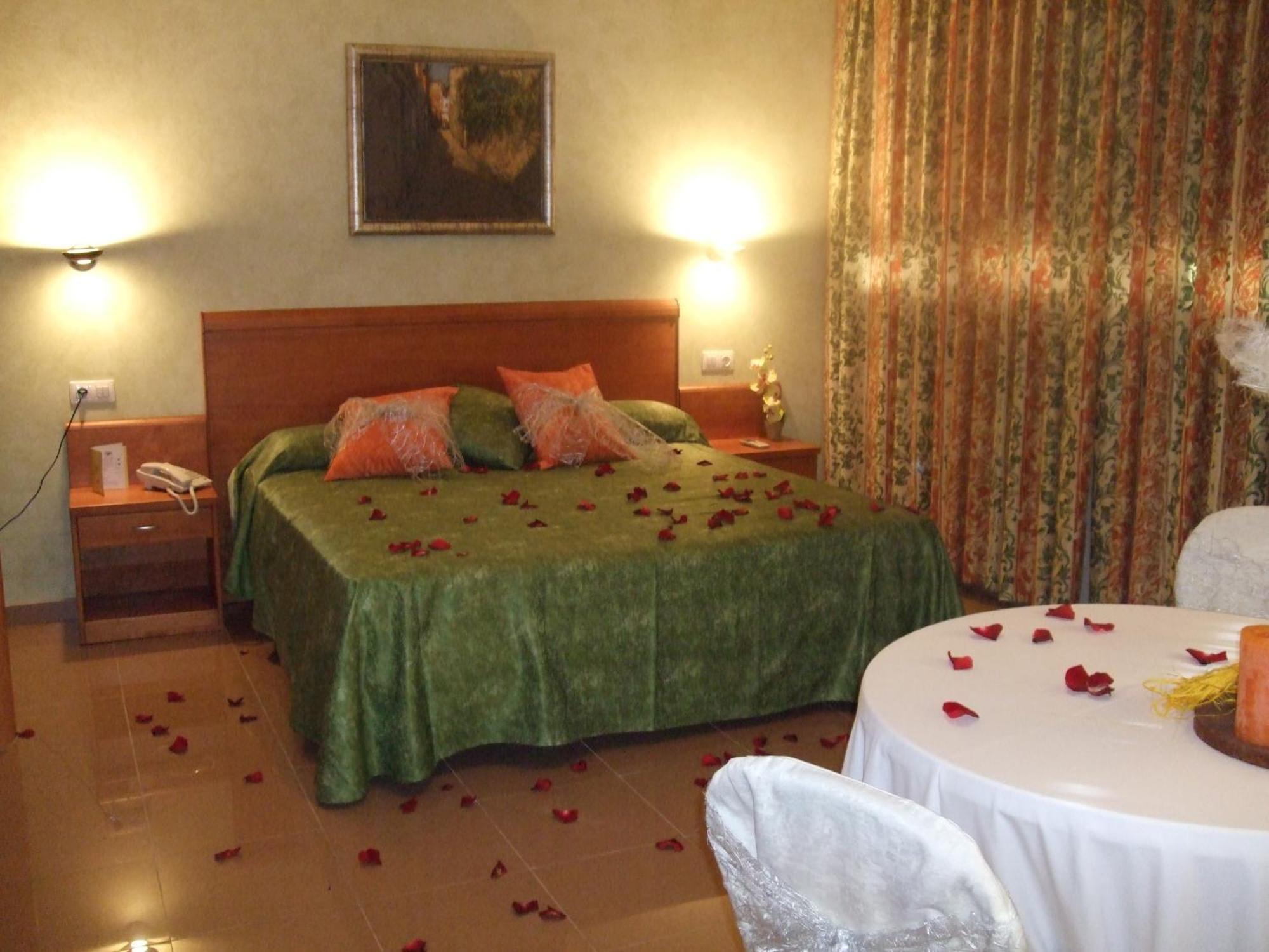 Sant Sadurní dʼAnoia Hotel Fonda Neus מראה חיצוני תמונה