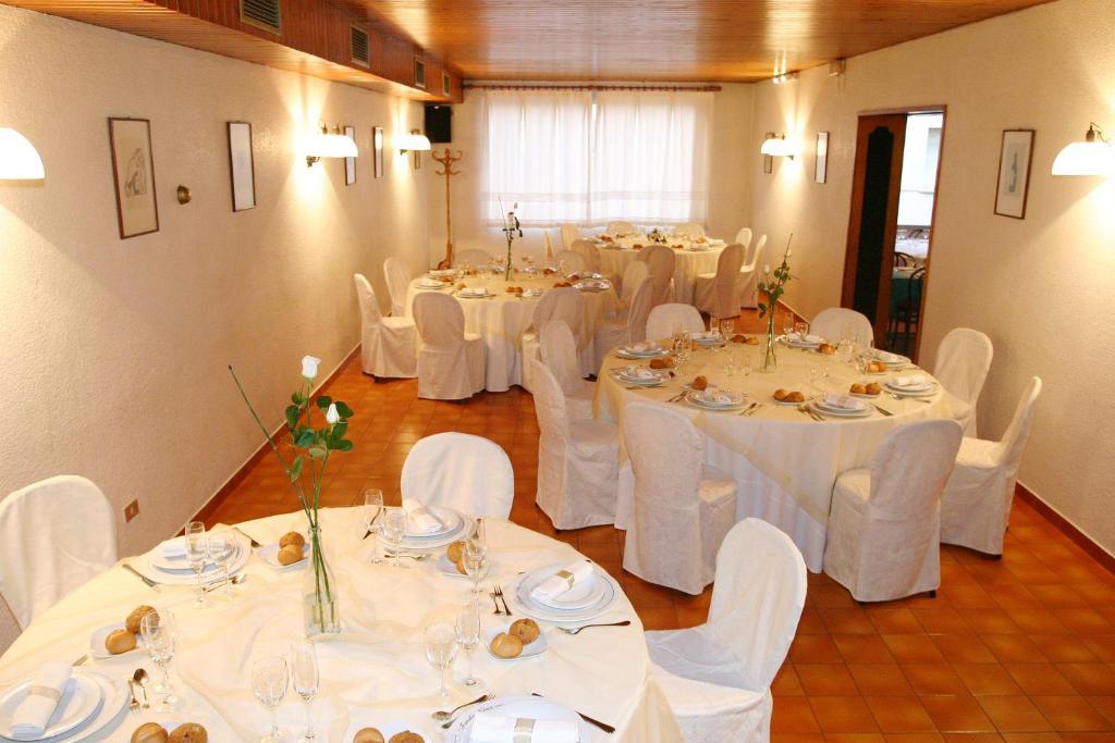 Sant Sadurní dʼAnoia Hotel Fonda Neus מראה חיצוני תמונה
