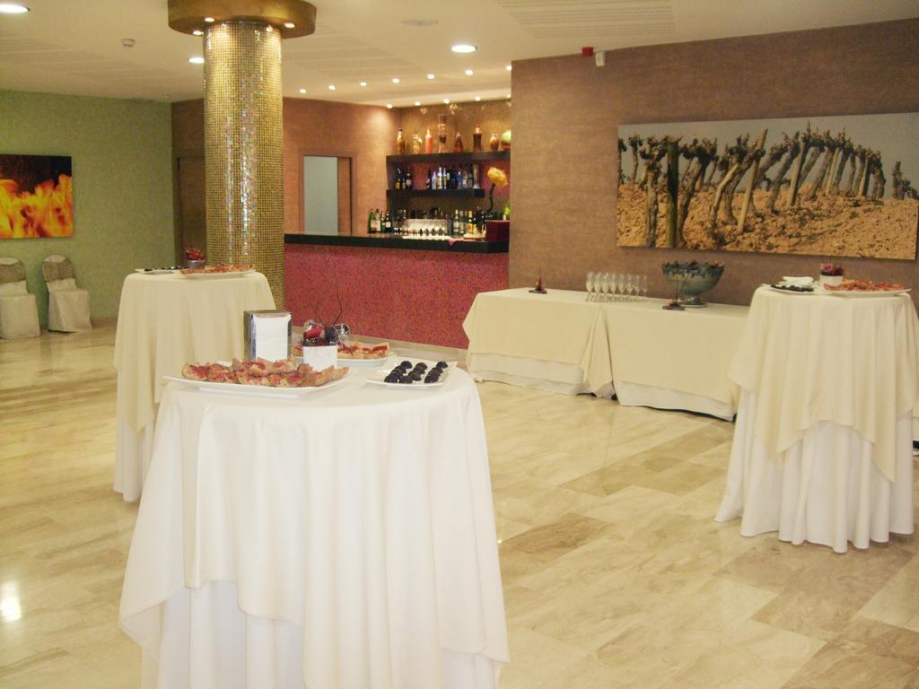 Sant Sadurní dʼAnoia Hotel Fonda Neus מראה חיצוני תמונה